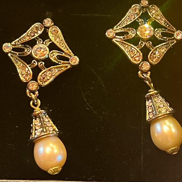 Heidi Daus Tanzanite French Twist Jewelry Set - Picture 7 of 7